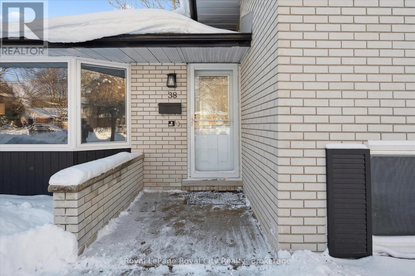 38 Brentwood Drive, Guelph, Ontario  N1H 5M7 - Photo 2 - X12725288