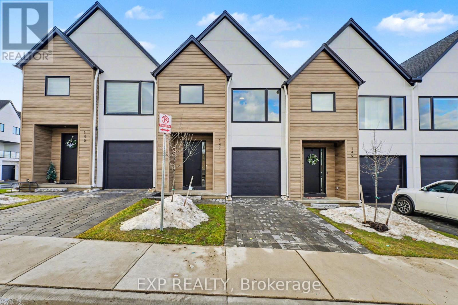 147 - 1965 Upperpoint Gate S, London South, Ontario  N6K 4R9 - Photo 1 - X12725458