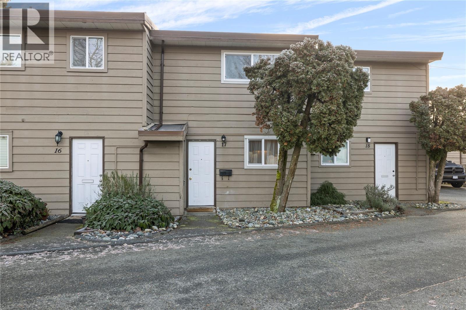 17 25 Pryde Ave, Nanaimo, British Columbia