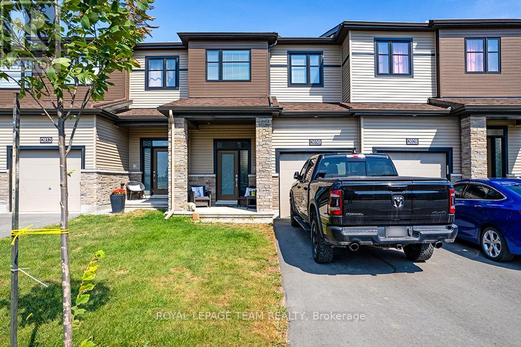 2030 CALTRA CRESCENT, Ottawa, Ontario