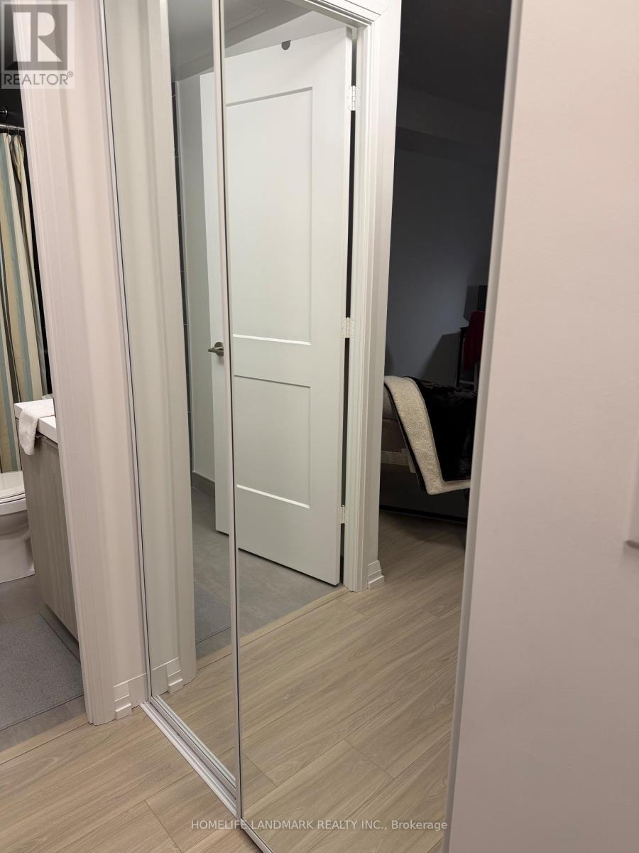 3715 - 8 Widmer Street, Toronto, Ontario  M5V 0W6 - Photo 8 - C12724944