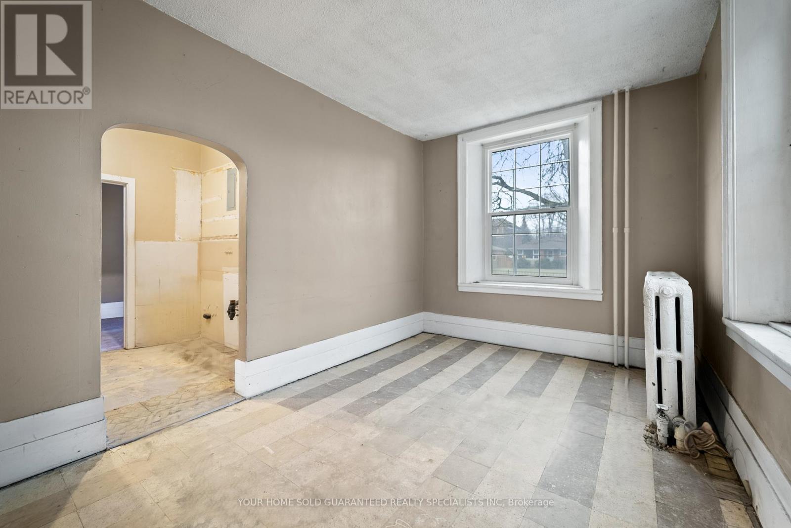 2014 Edinburg Drive, Burlington, Ontario  L7R 2C9 - Photo 10 - W12723608