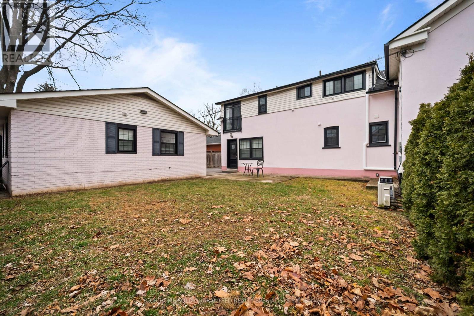 2014 Edinburg Drive, Burlington, Ontario  L7R 2C9 - Photo 43 - W12723608