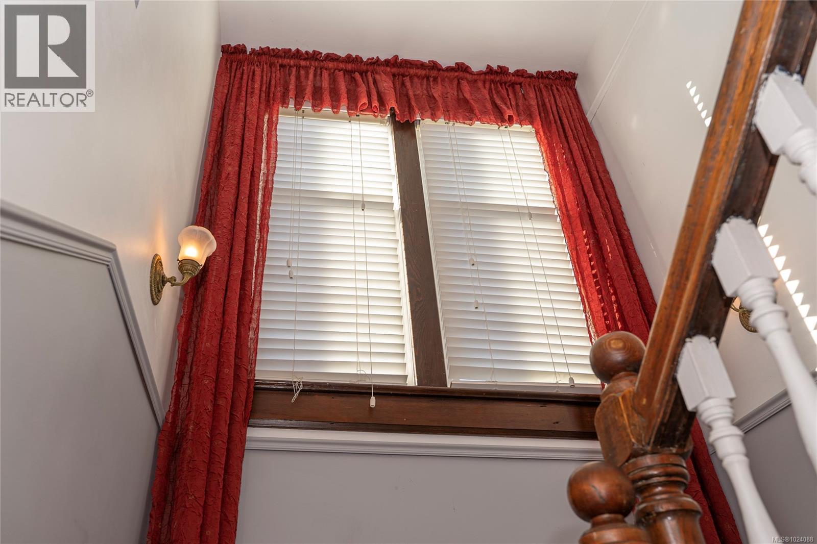 1270 Vista Hts, Victoria, British Columbia  V8T 2H8 - Photo 31 - 1024088