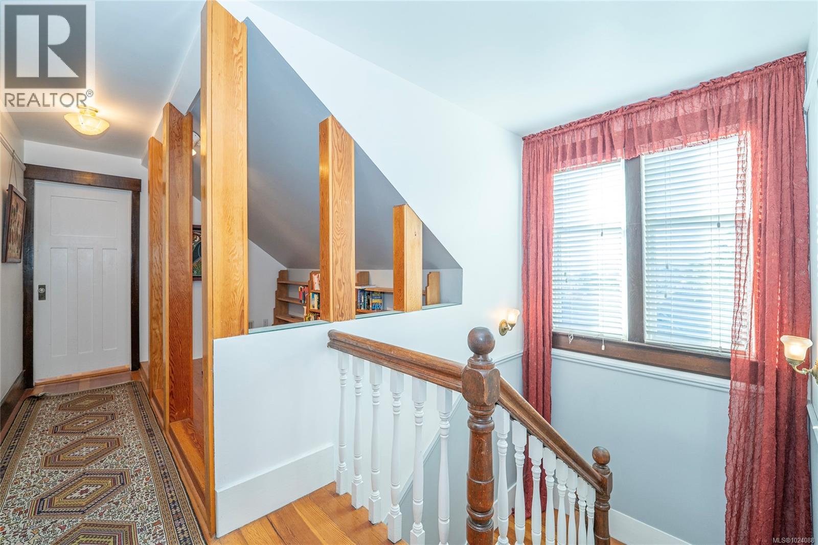 1270 Vista Hts, Victoria, British Columbia  V8T 2H8 - Photo 32 - 1024088