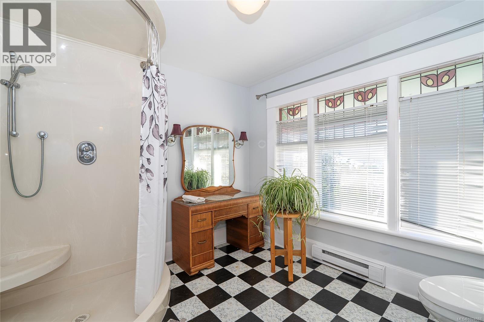 1270 Vista Hts, Victoria, British Columbia  V8T 2H8 - Photo 38 - 1024088