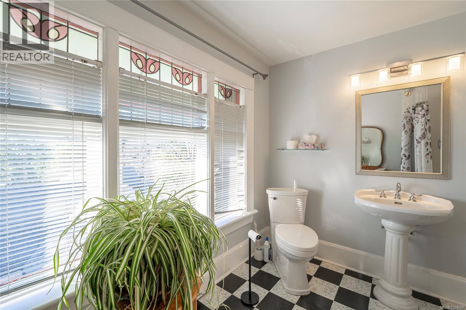 1270 Vista Hts, Victoria, British Columbia  V8T 2H8 - Photo 40 - 1024088