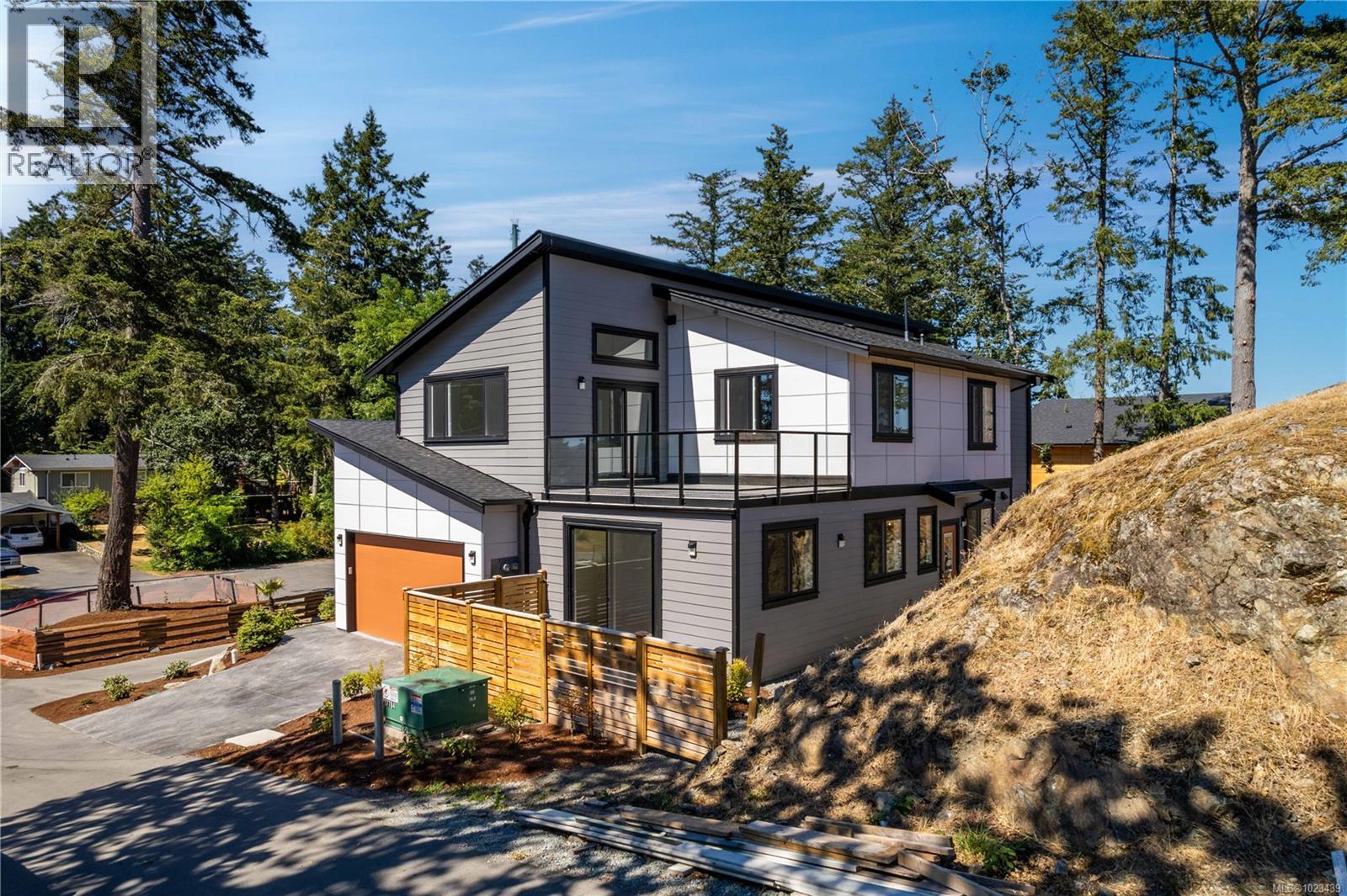 231 Heddle Ave, View Royal, British Columbia  V9B 1T9 - Photo 3 - 1023439