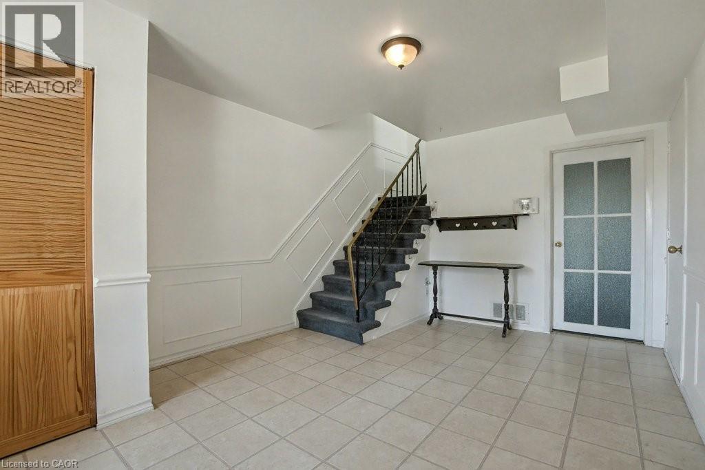 125 Ingleside Drive, Kitchener, Ontario  N2M 2G9 - Photo 4 - 40800586