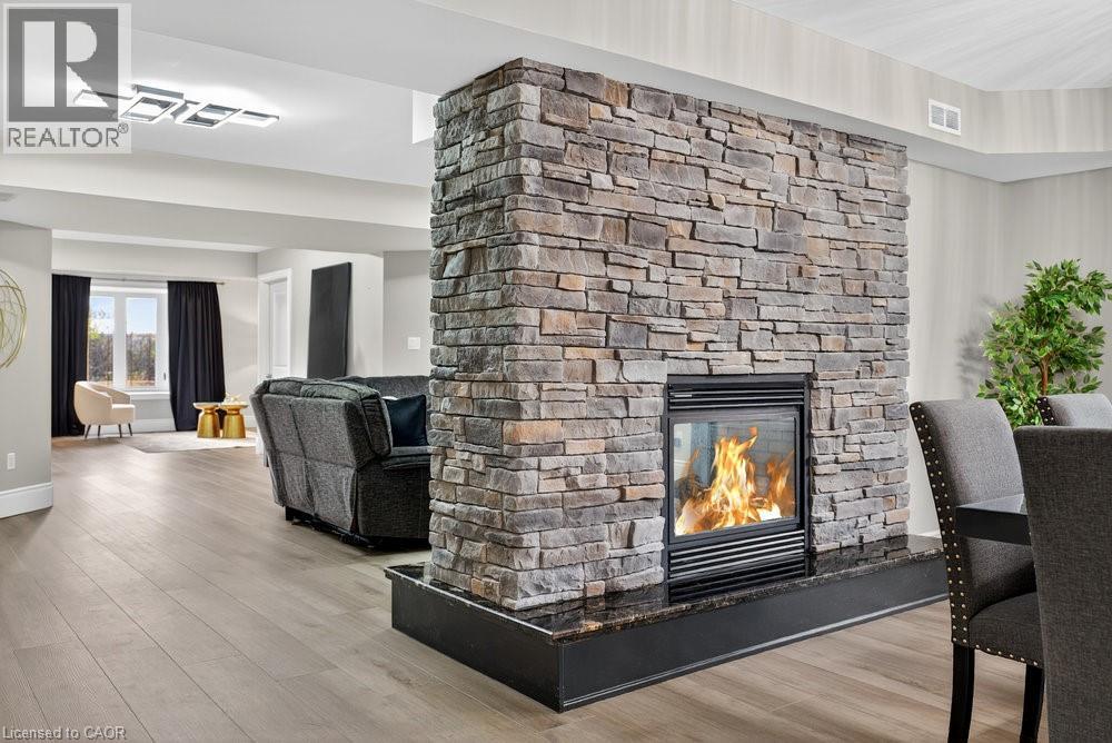 74 Green Mountain Road E, Stoney Creek, Ontario  L8J 2W4 - Photo 12 - 40800570