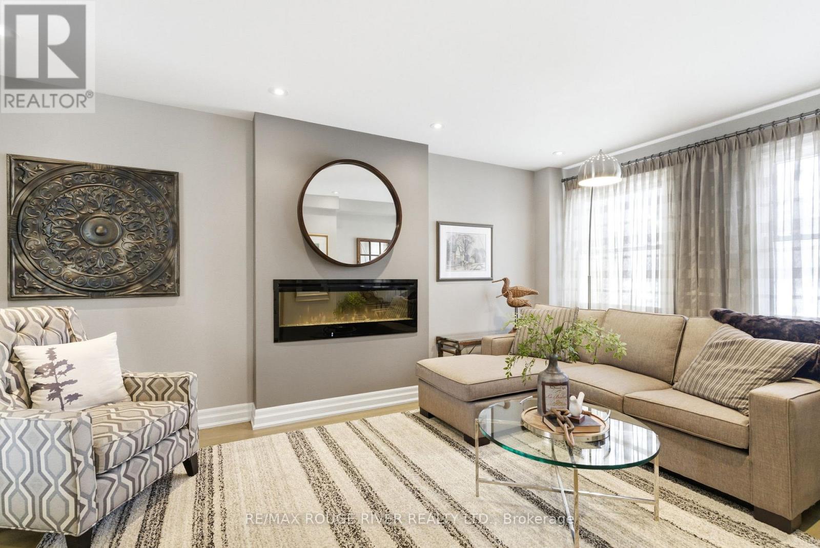 158 Pringle Drive, Whitby, Ontario  L1N 6K5 - Photo 4 - E12725382