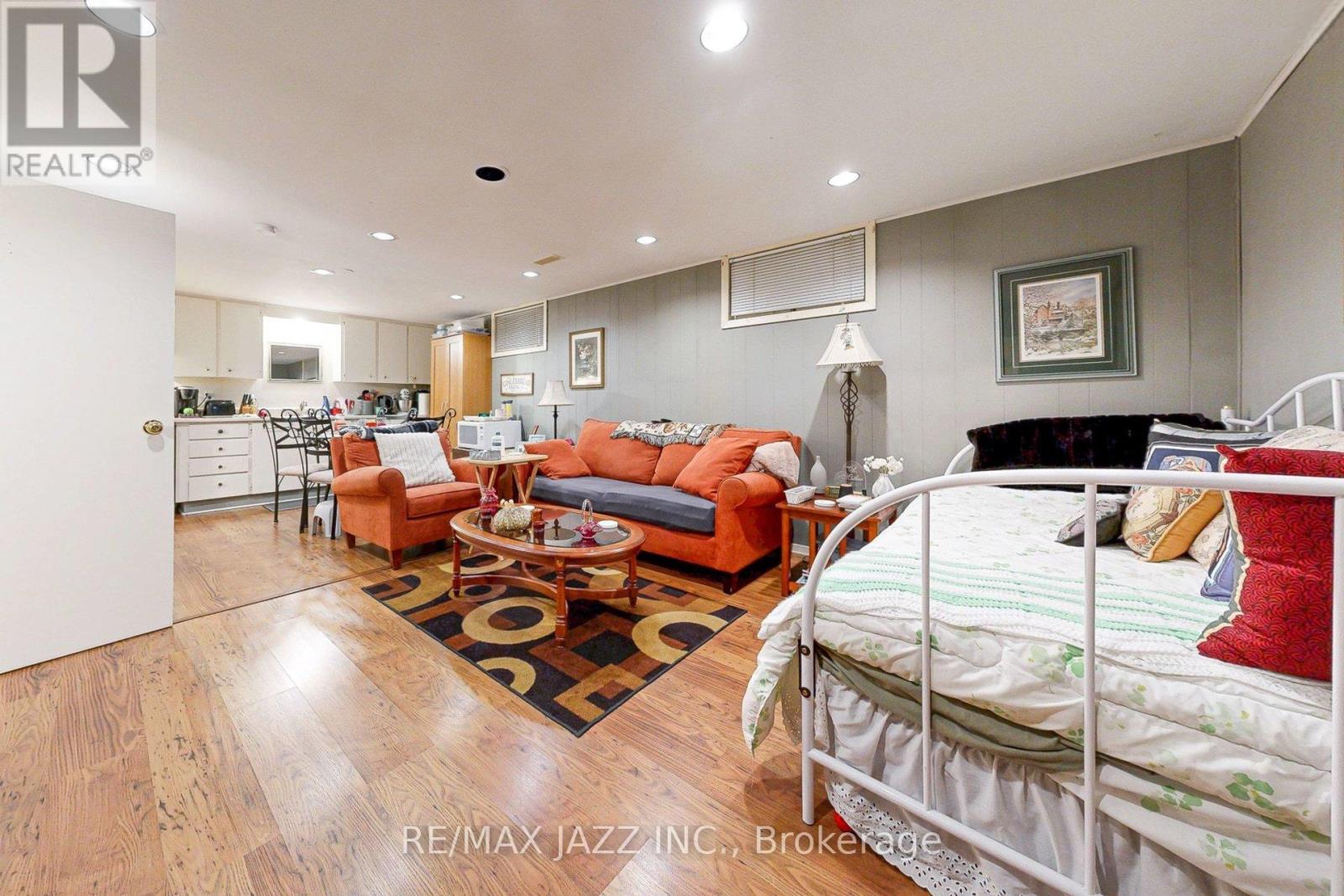 579 Bond Street E, Oshawa, Ontario L1G 1C3 - Photo 28 - E12725404