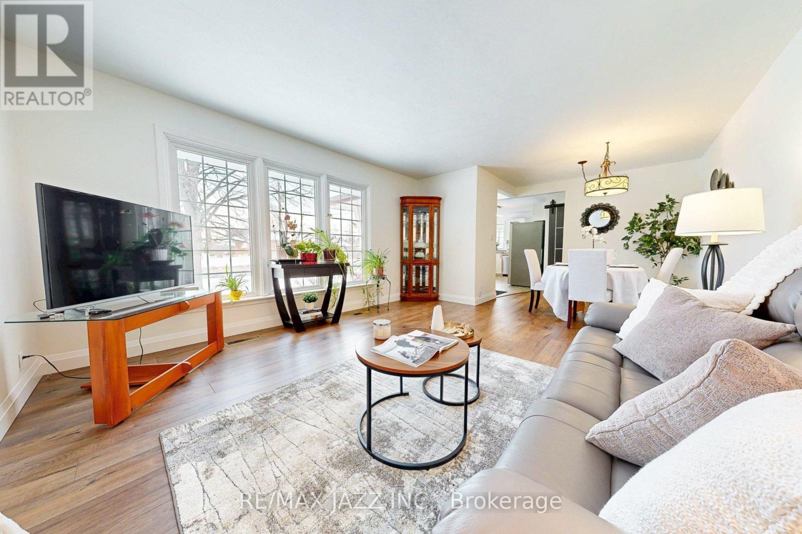 579 Bond Street E, Oshawa, Ontario L1G 1C3 - Photo 9 - E12725404