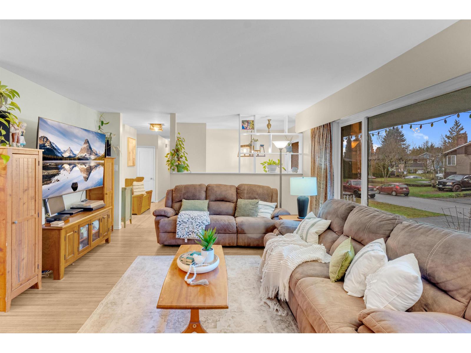 10957 Jay Crescent, Surrey, British Columbia  V3R 5B3 - Photo 3 - R3080695