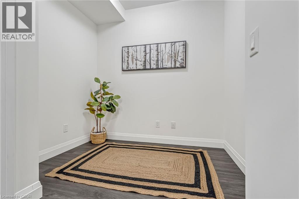 30 Hamilton Street S Unit# 302, Waterdown, Ontario  L8B 1V8 - Photo 5 - 40799533