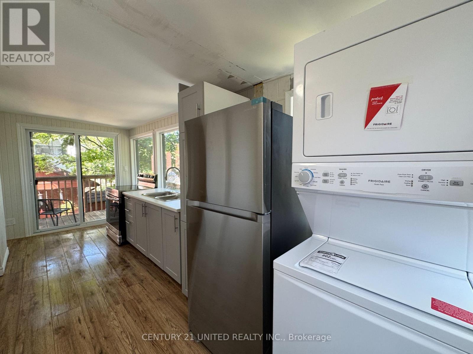 312 Elias Avenue, Peterborough, Ontario  K9J 5G9 - Photo 6 - X12725436