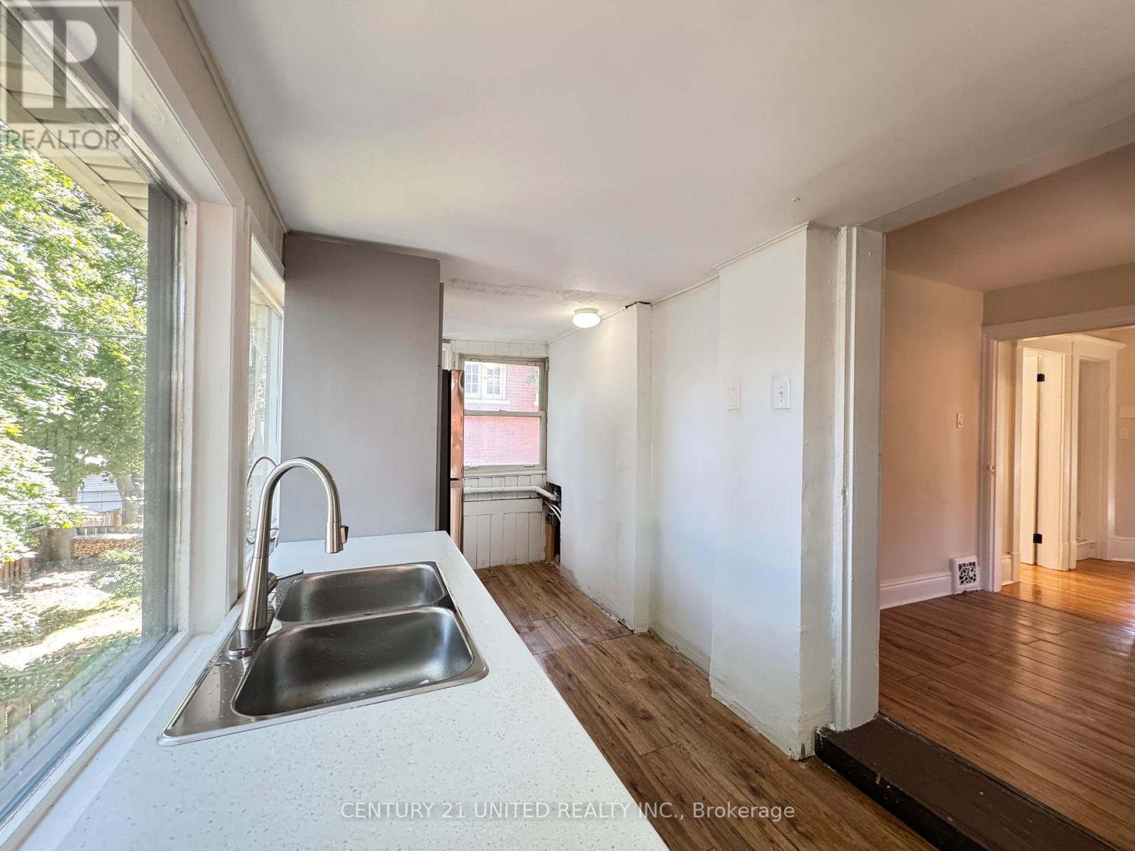 312 Elias Avenue, Peterborough, Ontario  K9J 5G9 - Photo 8 - X12725436