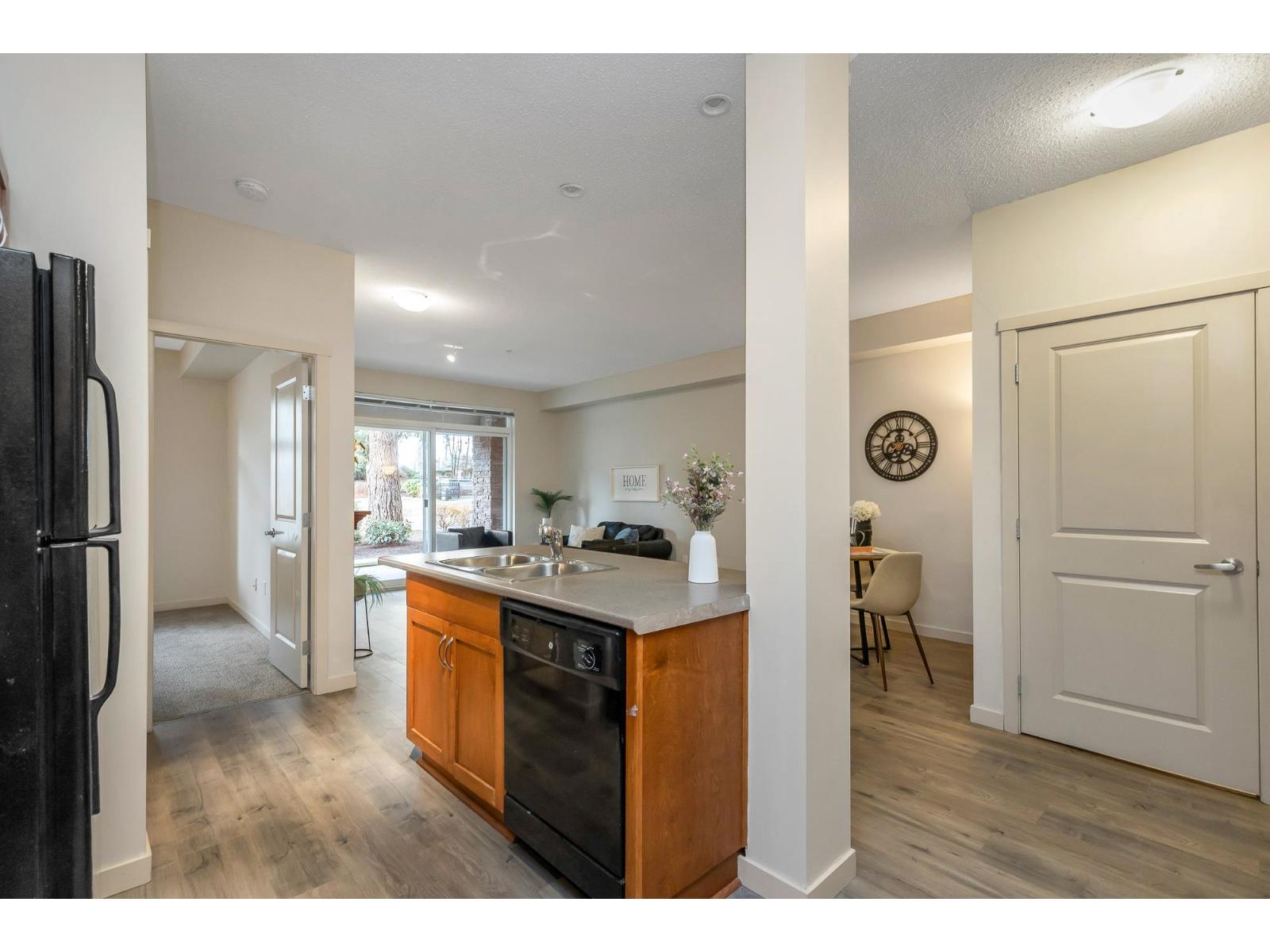 109 33338 E Bourquin Crescent, Abbotsford, British Columbia V2S 1Y1 - Photo 11 - R3082213