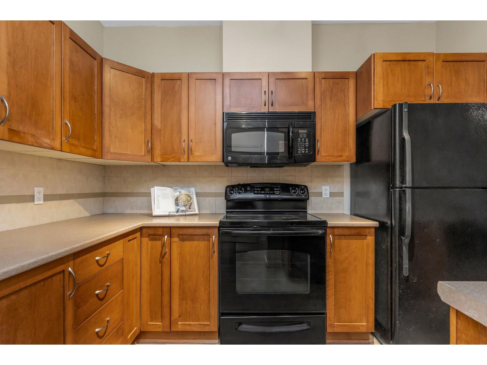 109 33338 E Bourquin Crescent, Abbotsford, British Columbia V2S 1Y1 - Photo 9 - R3082213