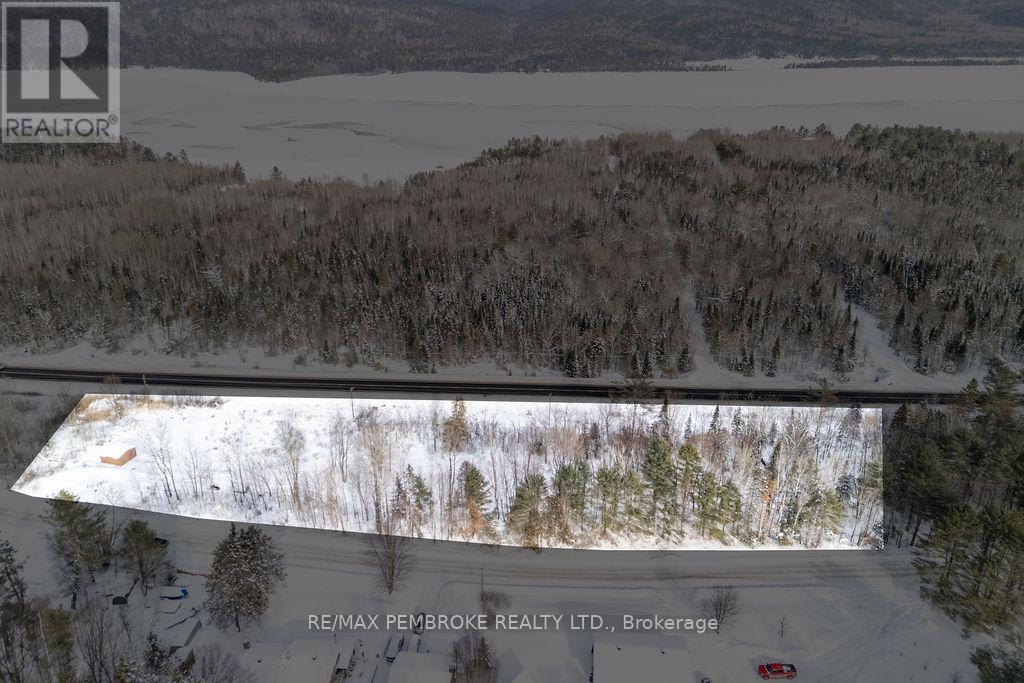 88 Lance Road, Laurentian Hills, Ontario K0J 1P0 - Photo 2 - X12725442