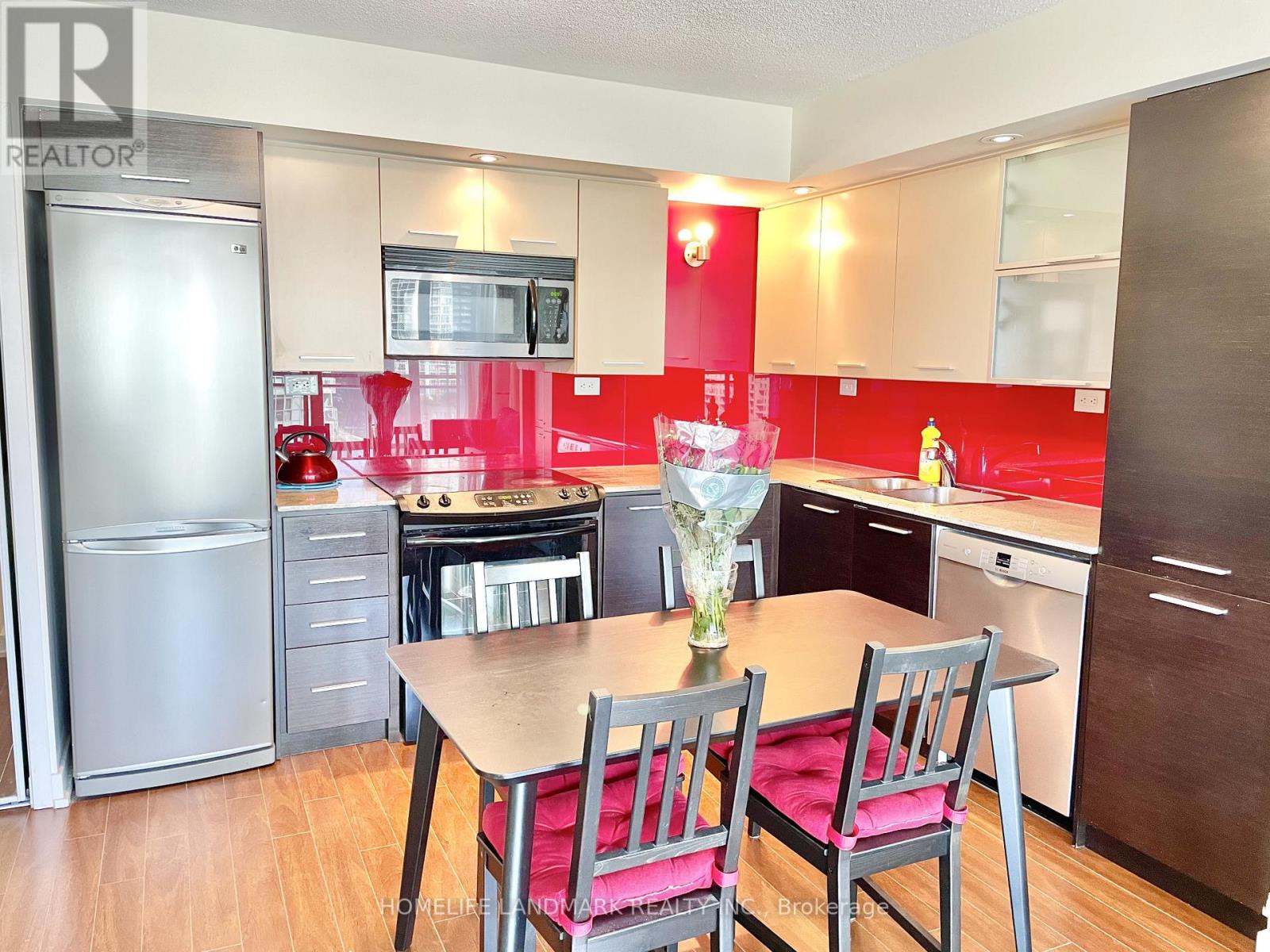 1610 - 8 Telegram Mews, Toronto, Ontario  M5V 3Z5 - Photo 4 - C12725344