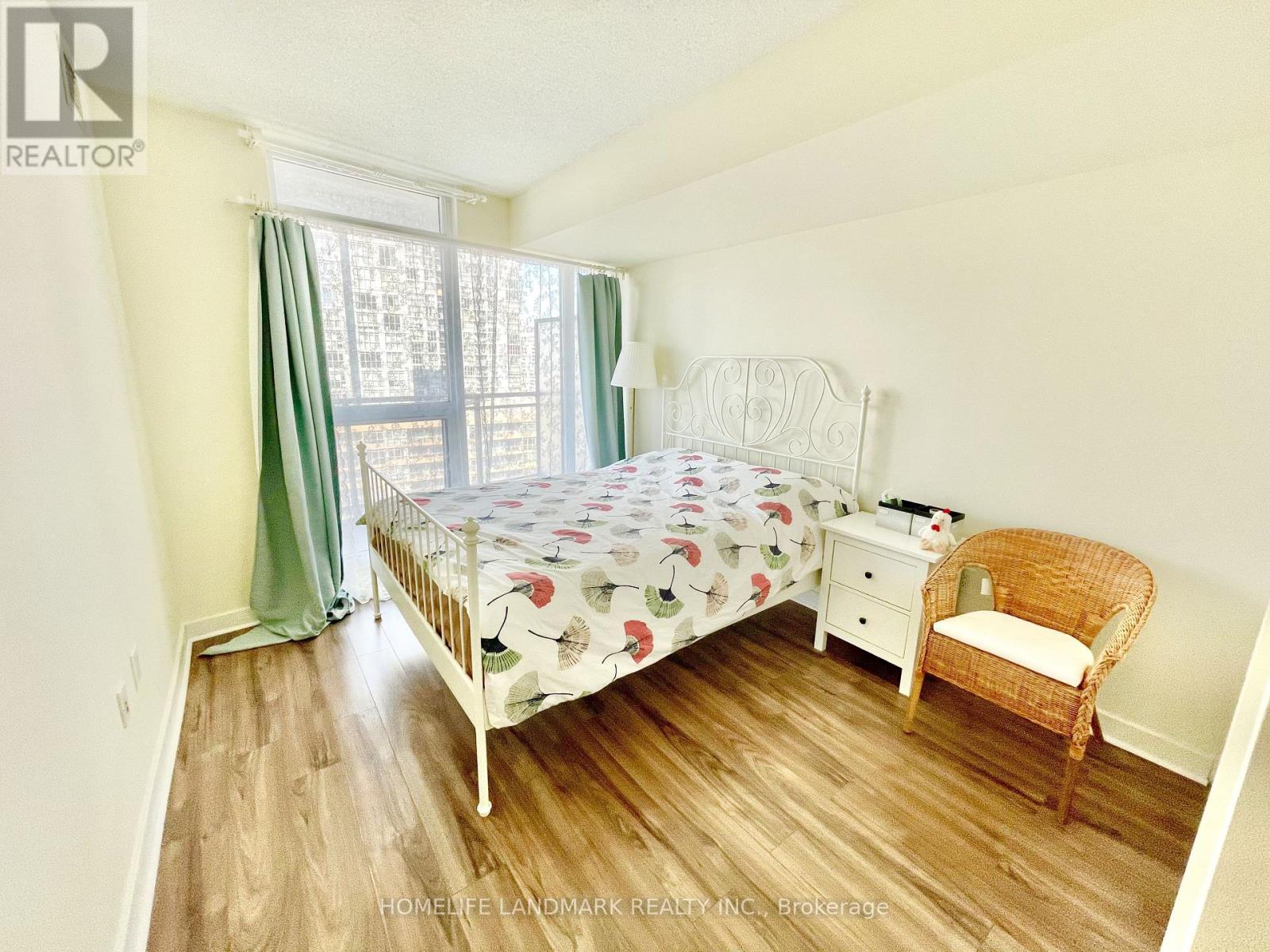 1610 - 8 Telegram Mews, Toronto, Ontario  M5V 3Z5 - Photo 9 - C12725344