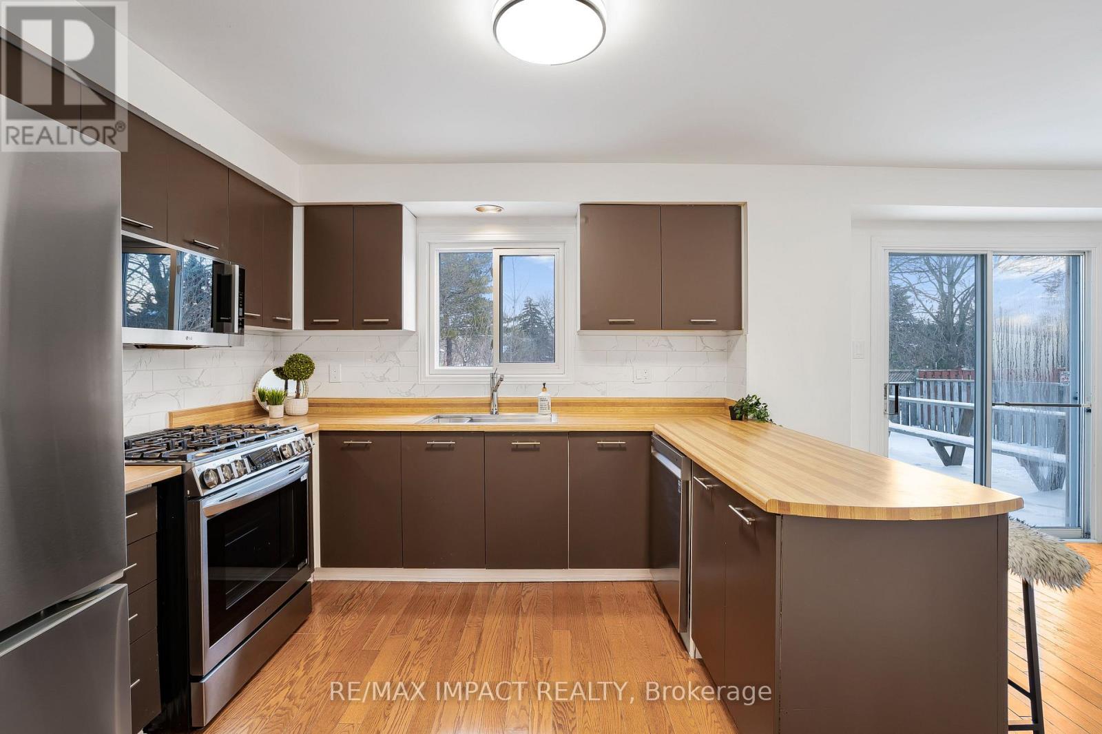 56 Calverley Trail, Toronto, Ontario  M1C 3K2 - Photo 15 - E12725294