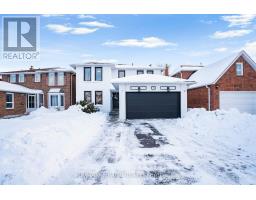 56 CALVERLEY TRAIL, Toronto, Ontario