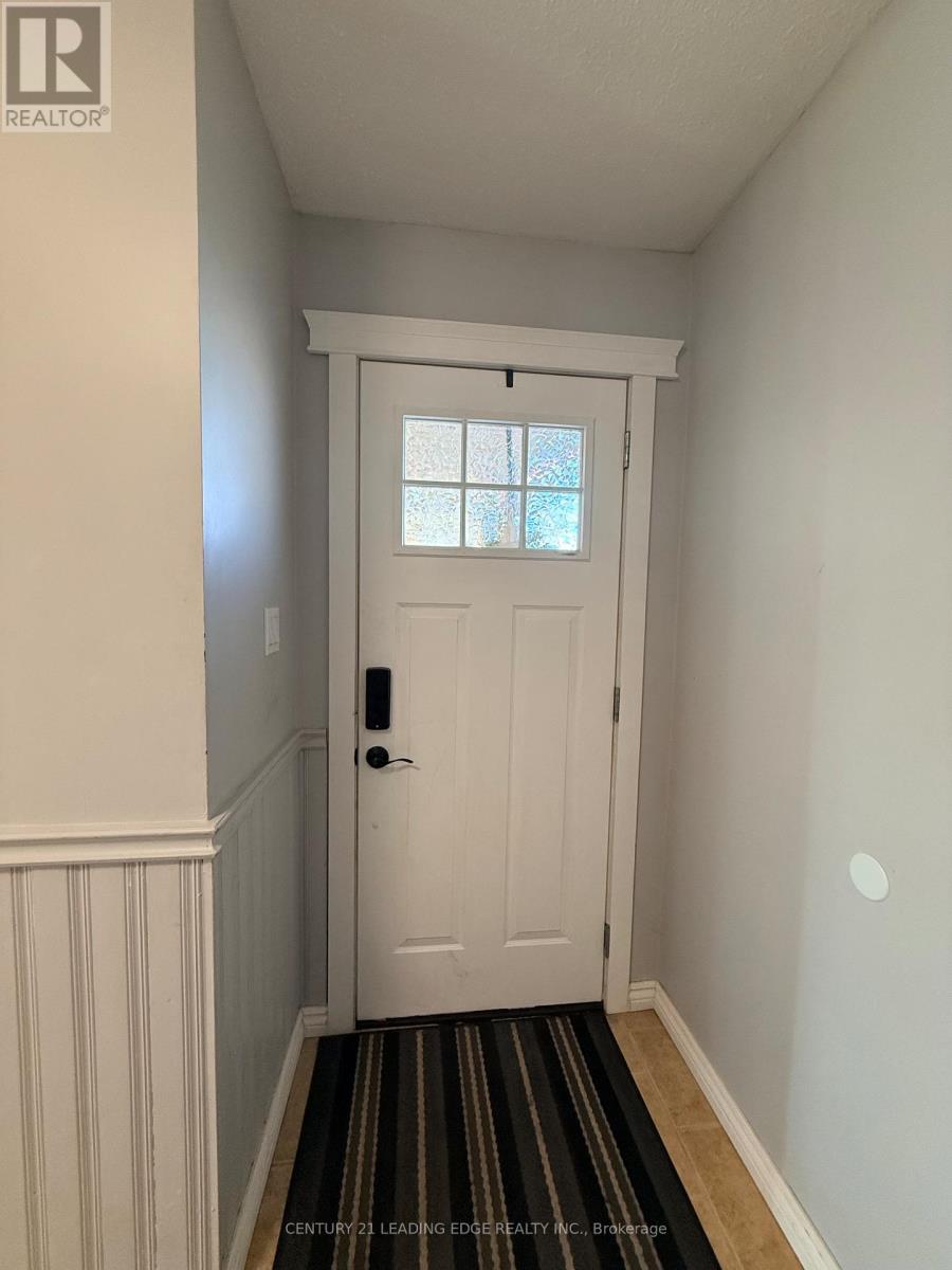 UPPER - 998 SOUTHGATE DRIVE, Oshawa, Ontario