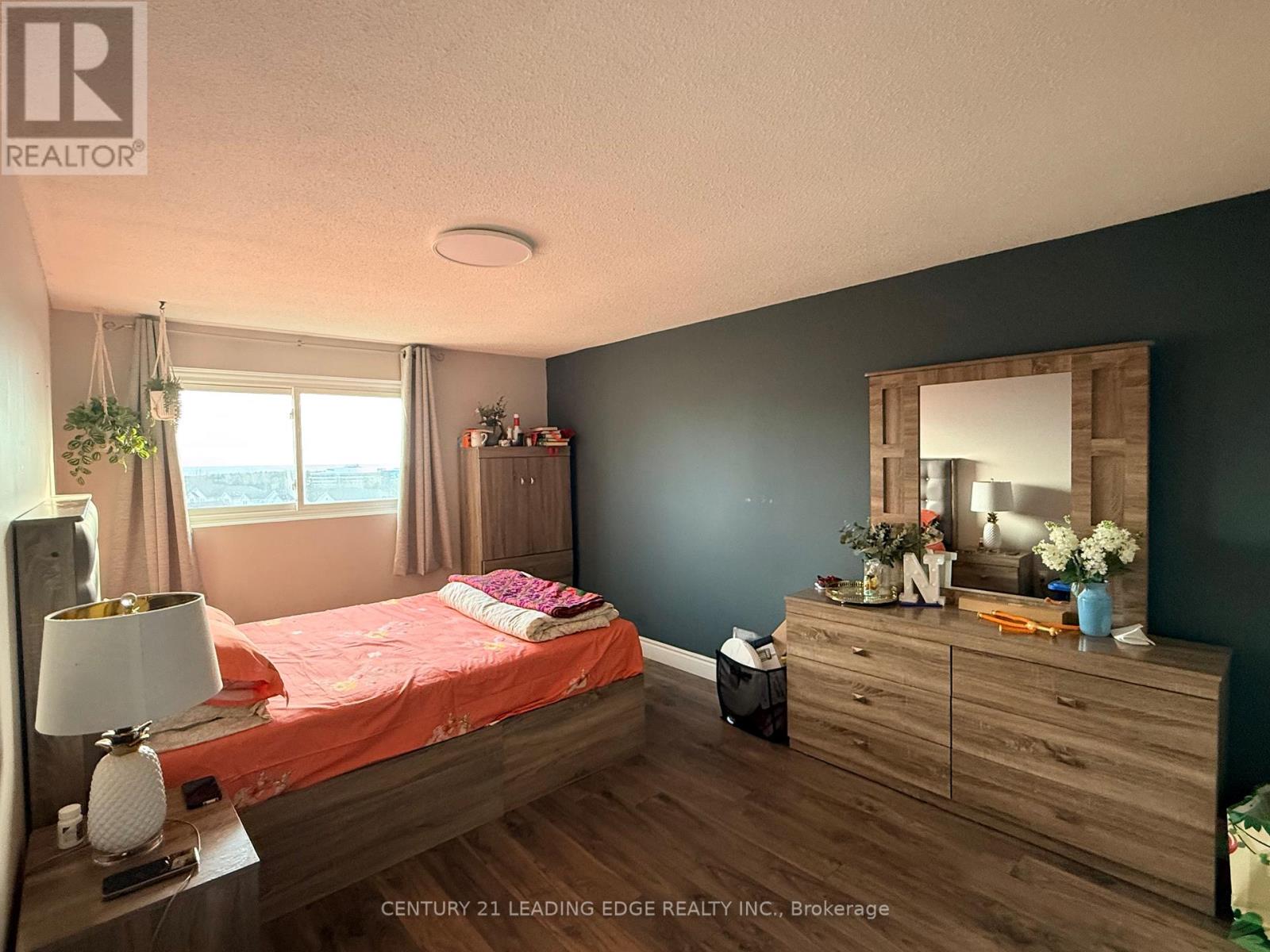 Upper - 998 Southgate Drive, Oshawa, Ontario  L1H 8A1 - Photo 13 - E12725446