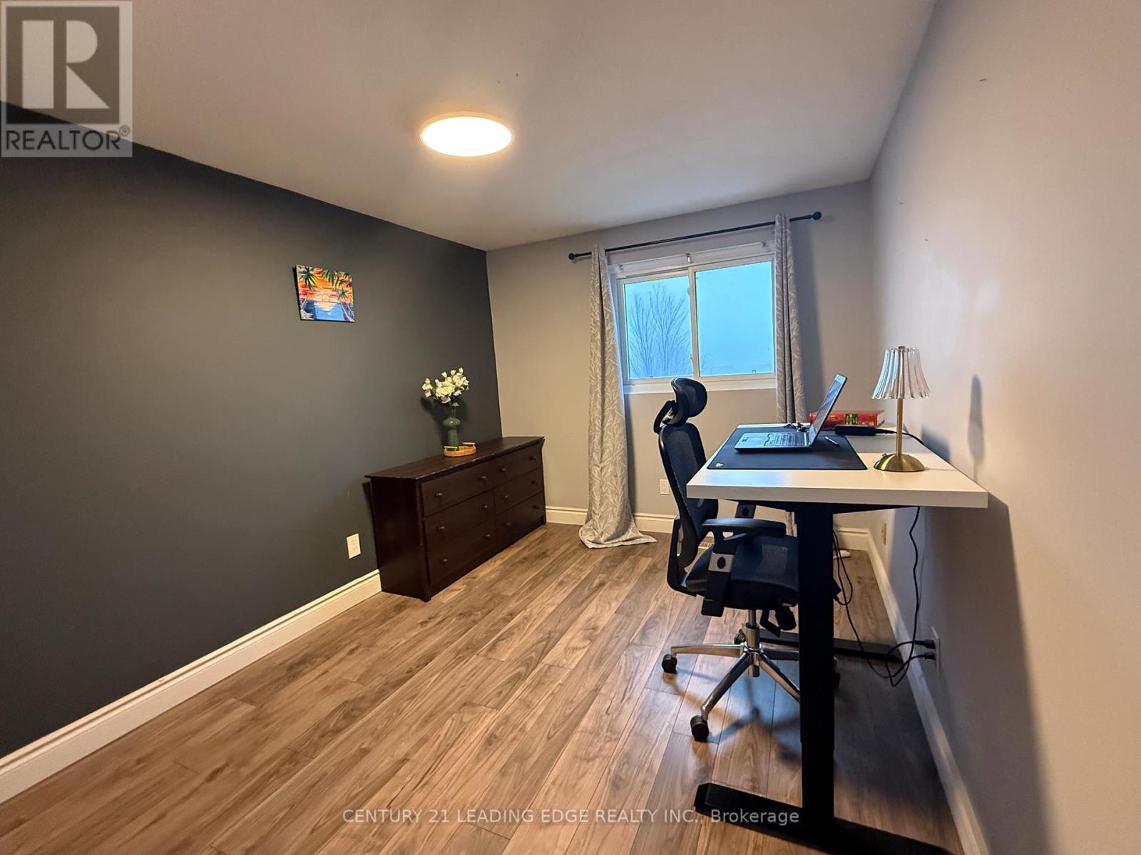 Upper - 998 Southgate Drive, Oshawa, Ontario  L1H 8A1 - Photo 14 - E12725446