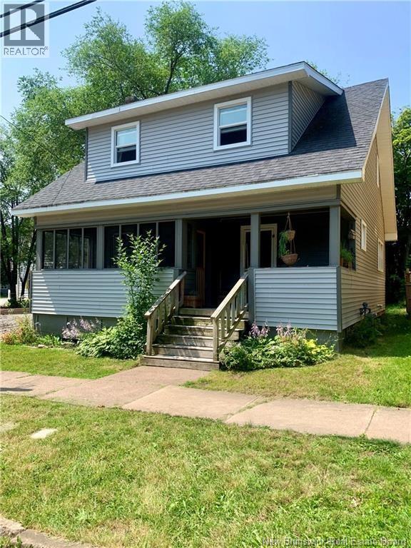 20 Bromley, Moncton, New Brunswick  E1C 5T9 - Photo 1 - NB132541
