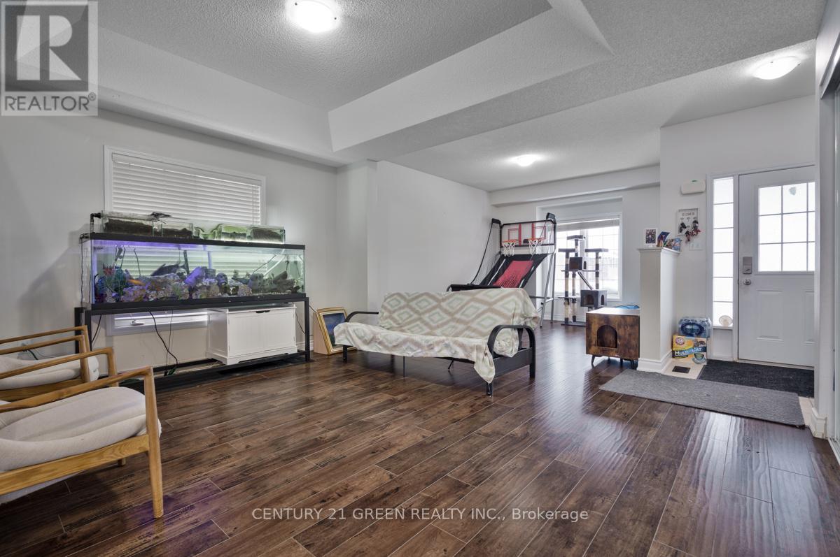 1362 Butler Street, Innisfil, Ontario  L9S 0H2 - Photo 3 - N12725406