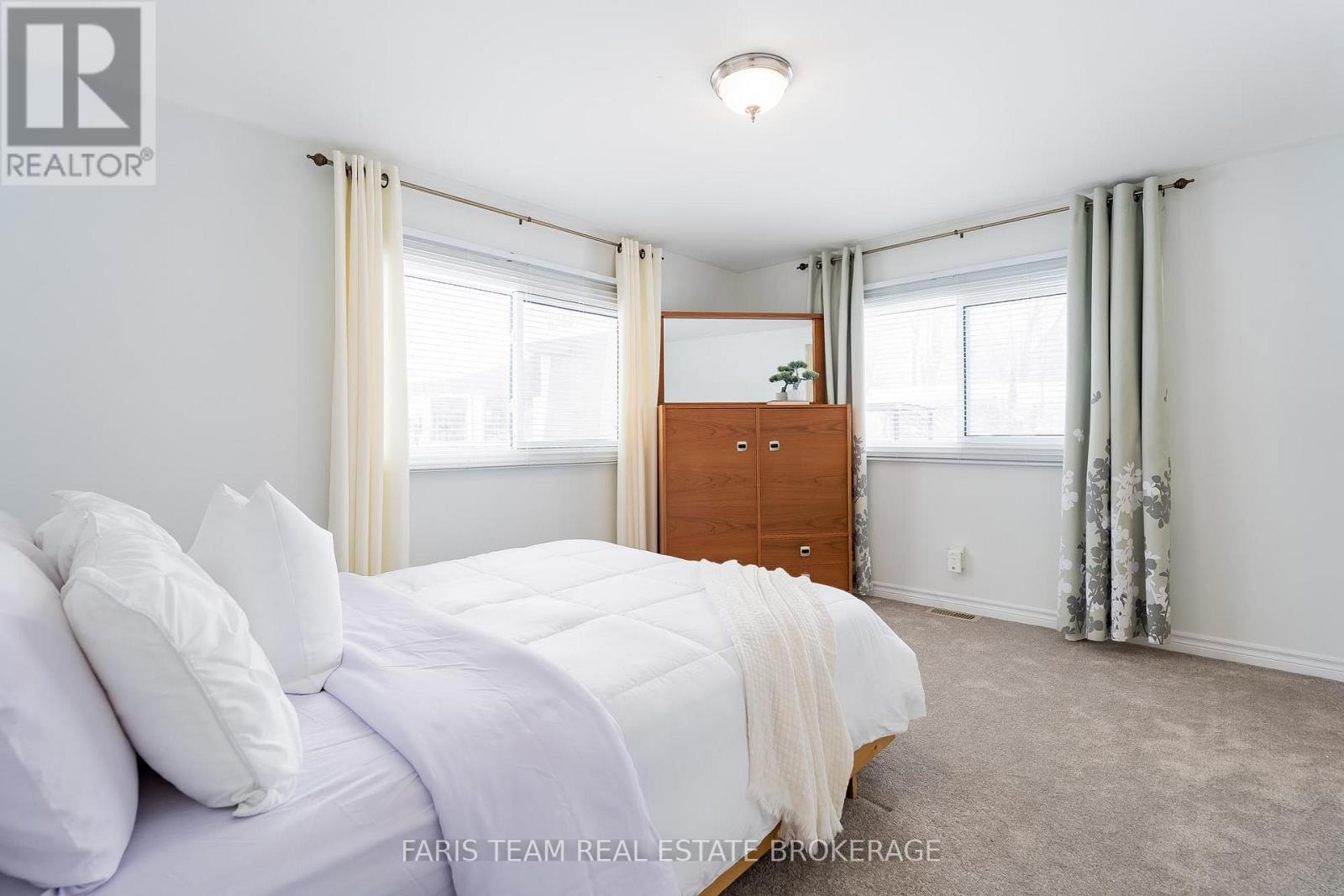 25 Recreation Drive, Innisfil, Ontario  L9S 1N5 - Photo 15 - N12725438