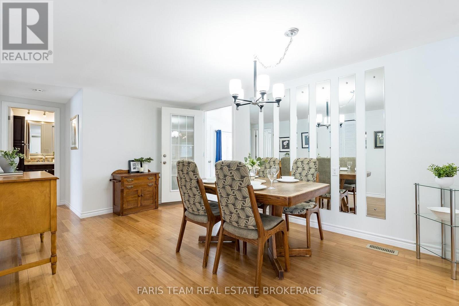 25 Recreation Drive, Innisfil, Ontario  L9S 1N5 - Photo 8 - N12725438