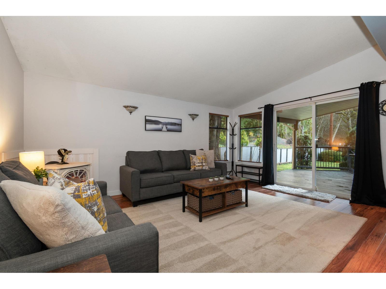 66665 Stephens Road, Kawkawa Lake, Hope, British Columbia  V0X 1L1 - Photo 5 - R3082095