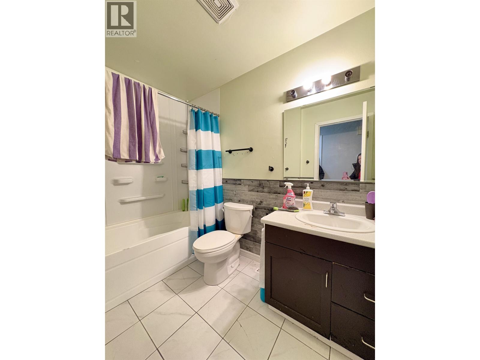 2360 Quince Street, Prince George, British Columbia  V2L 5A9 - Photo 10 - R3082547