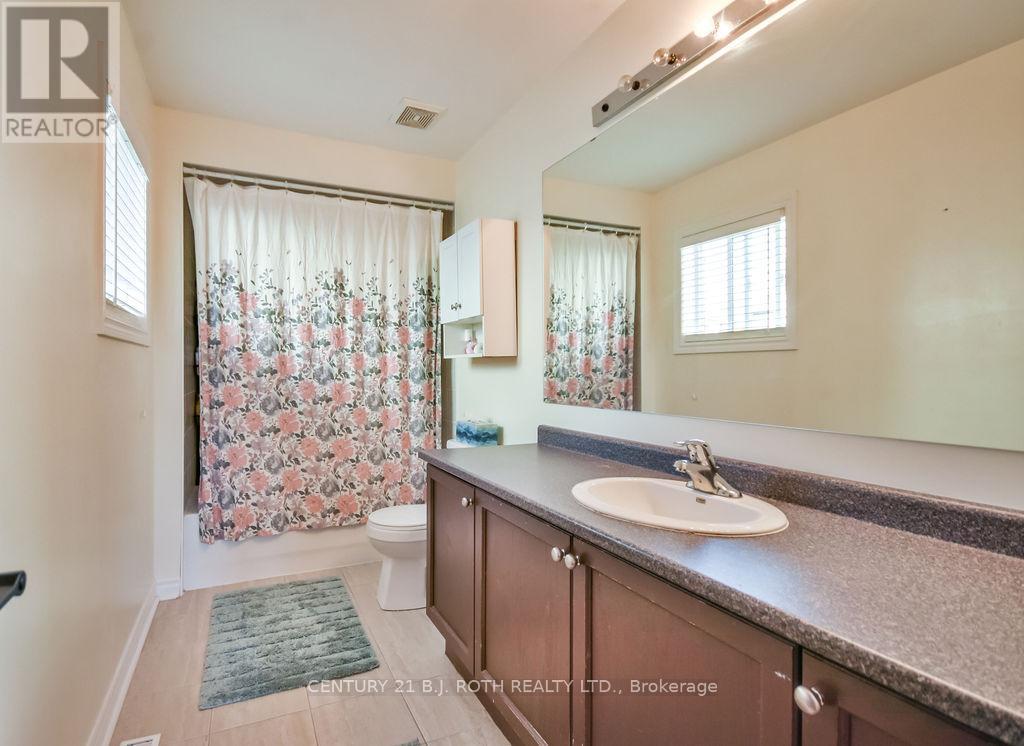 63 The Queensway, Barrie, Ontario  L4M 7J3 - Photo 28 - S12725428