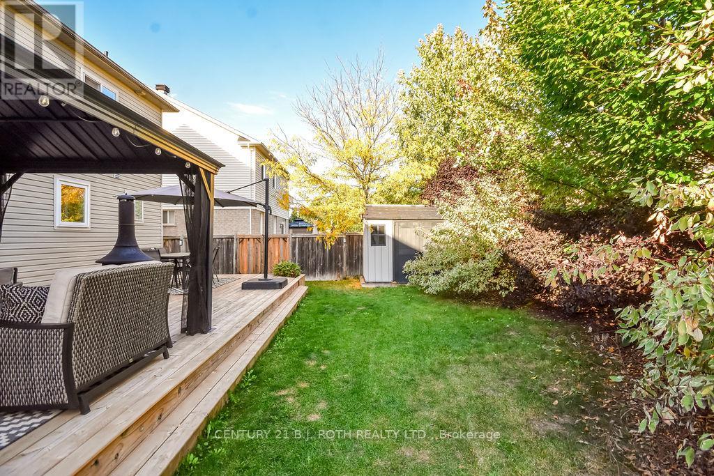 63 The Queensway, Barrie, Ontario  L4M 7J3 - Photo 41 - S12725428