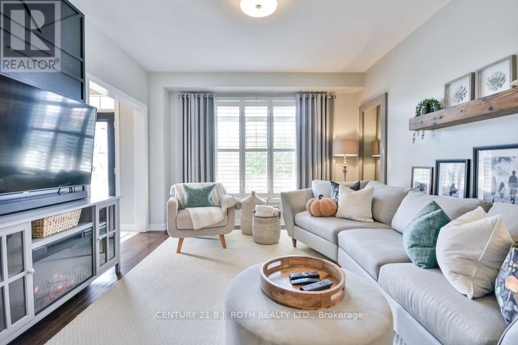 63 The Queensway, Barrie, Ontario  L4M 7J3 - Photo 7 - S12725428