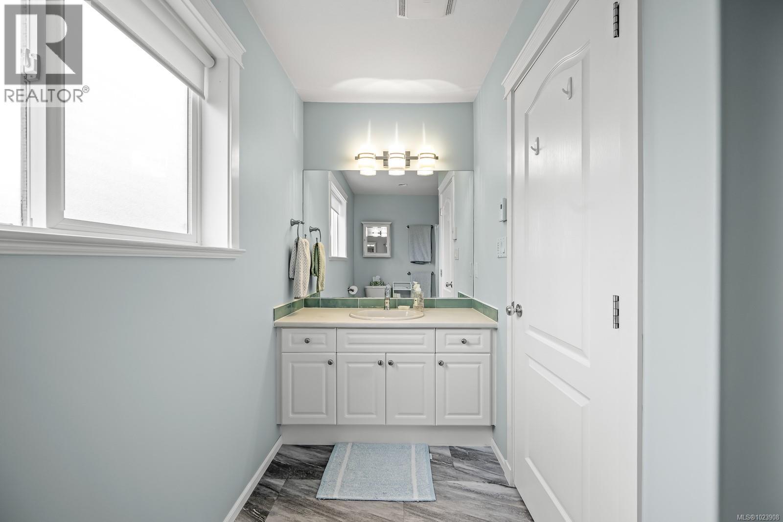 2480 Kinross Pl, Courtenay, British Columbia  V9N 1Y2 - Photo 29 - 1023908