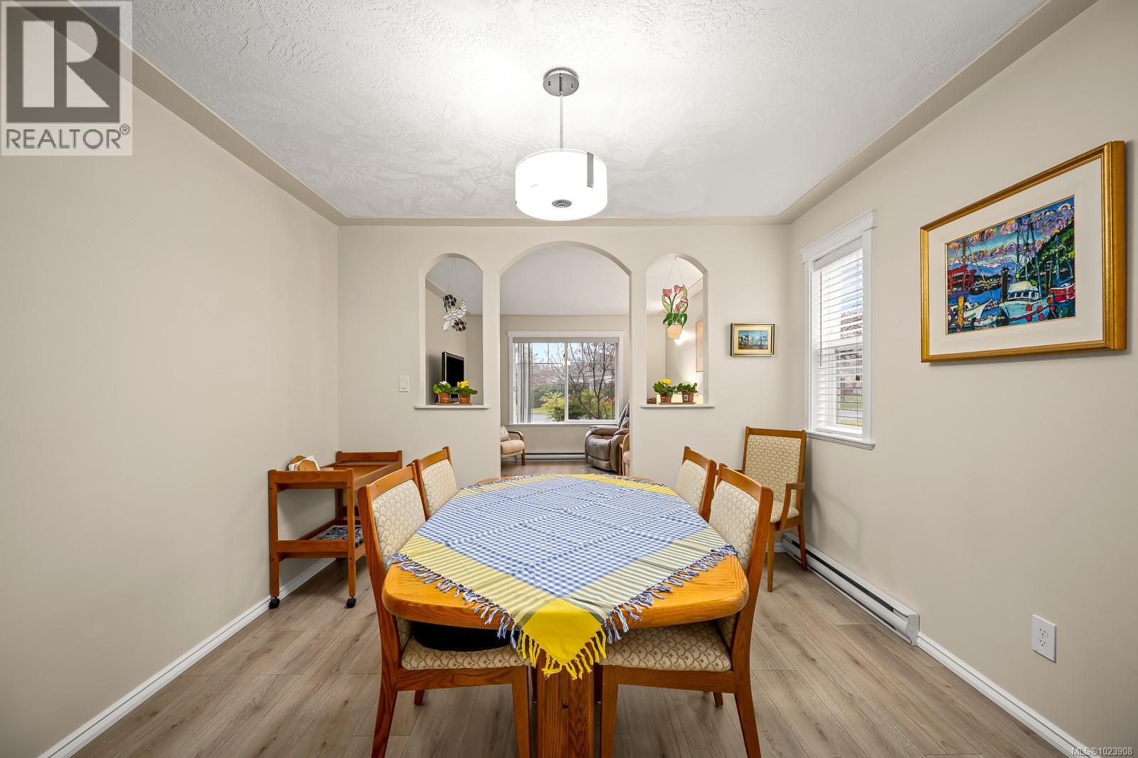 2480 Kinross Pl, Courtenay, British Columbia  V9N 1Y2 - Photo 8 - 1023908