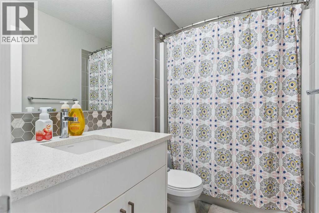 815 85 Street Sw, Calgary, Alberta  T3H 1W7 - Photo 29 - A2268379