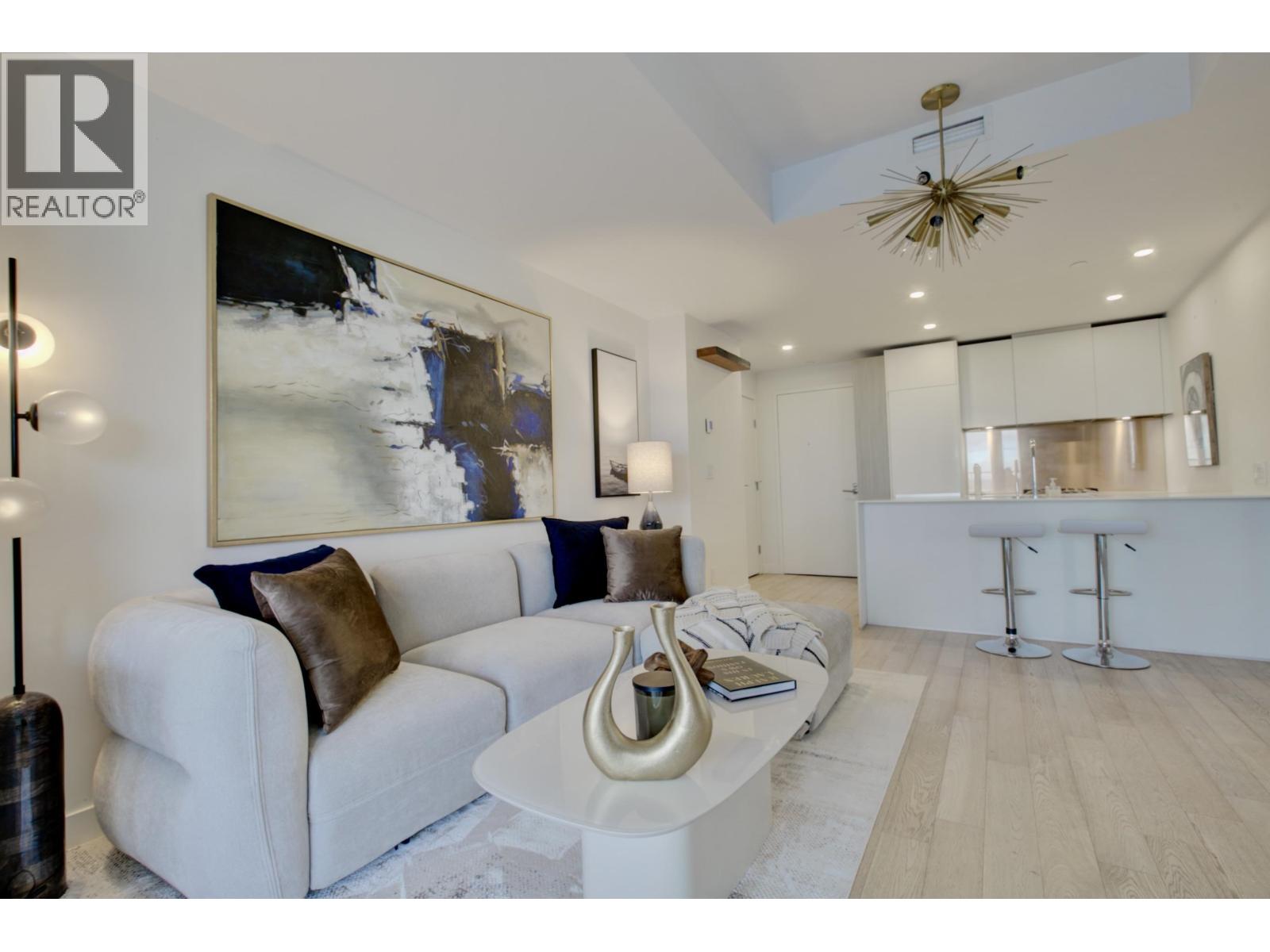 3809 1480 HOWE STREET, Vancouver, British Columbia