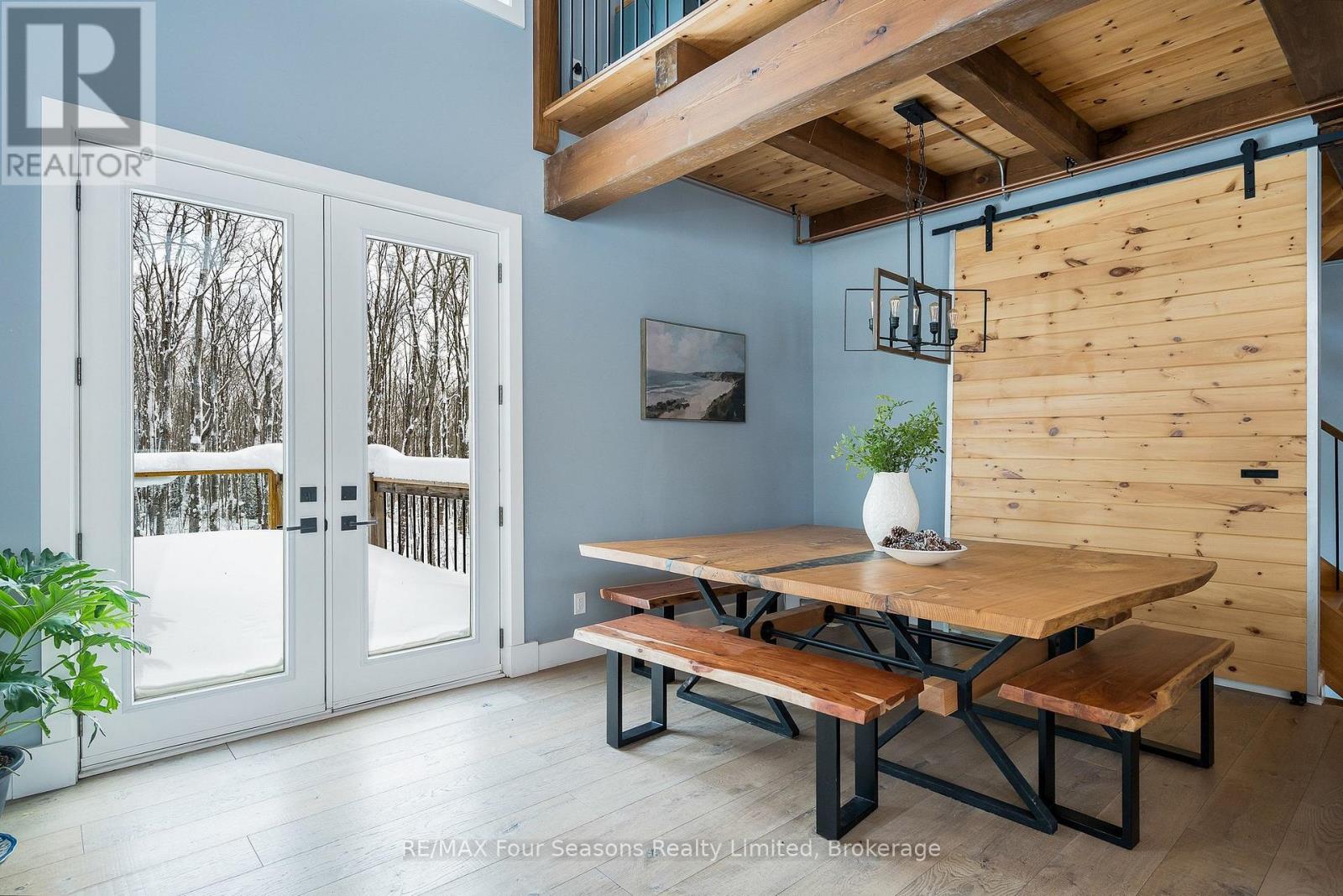 589108 Grey Road 19, Blue Mountains, Ontario  N0H 2E0 - Photo 7 - X12443335