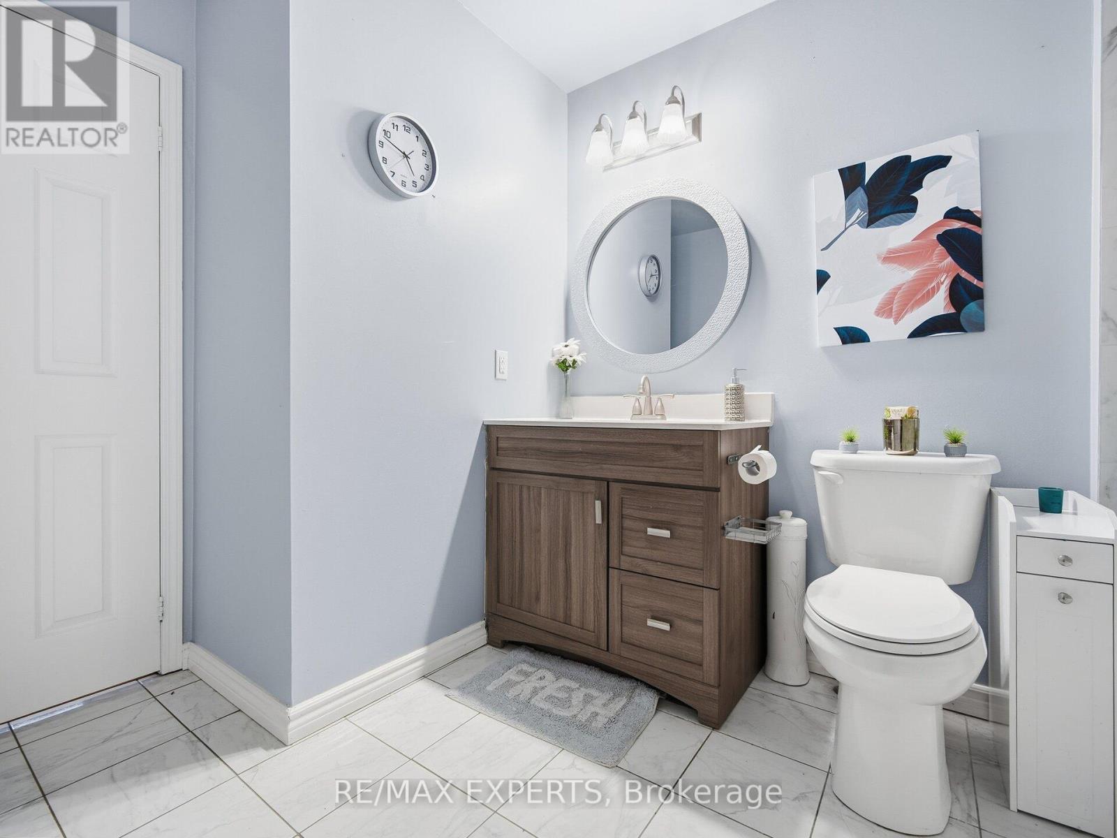 70 Twin Pines Crescent, Brampton, Ontario  L7A 1M8 - Photo 26 - W12725342