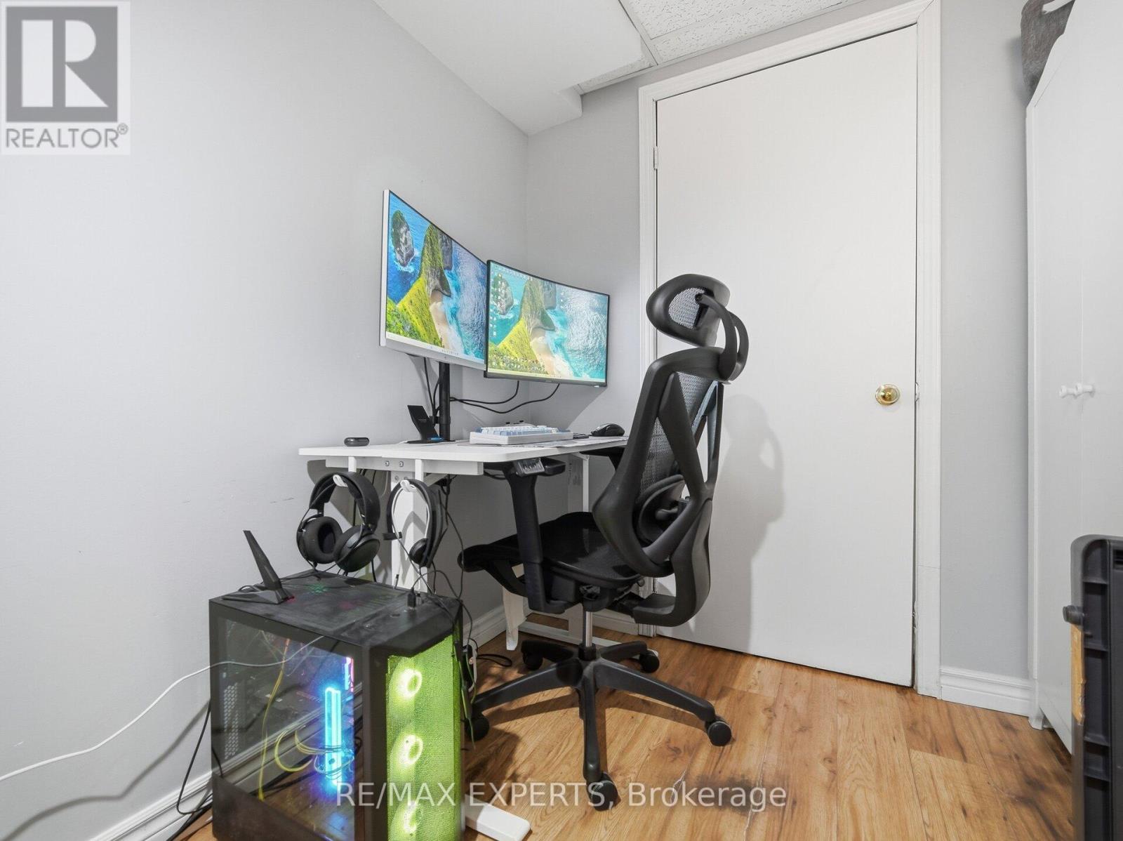 70 Twin Pines Crescent, Brampton, Ontario  L7A 1M8 - Photo 36 - W12725342