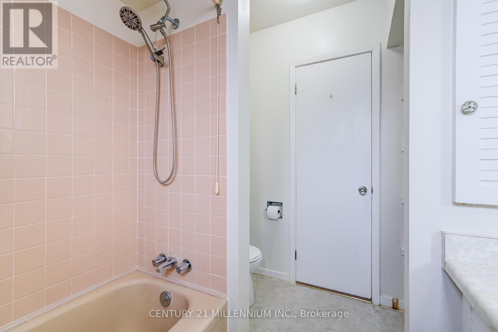 2 Durham Crescent, Brampton, Ontario  L6T 2X6 - Photo 34 - W12725370