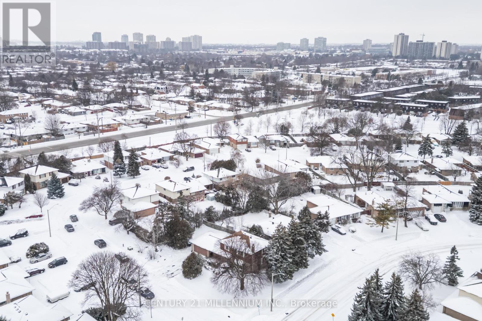 2 Durham Crescent, Brampton, Ontario  L6T 2X6 - Photo 46 - W12725370
