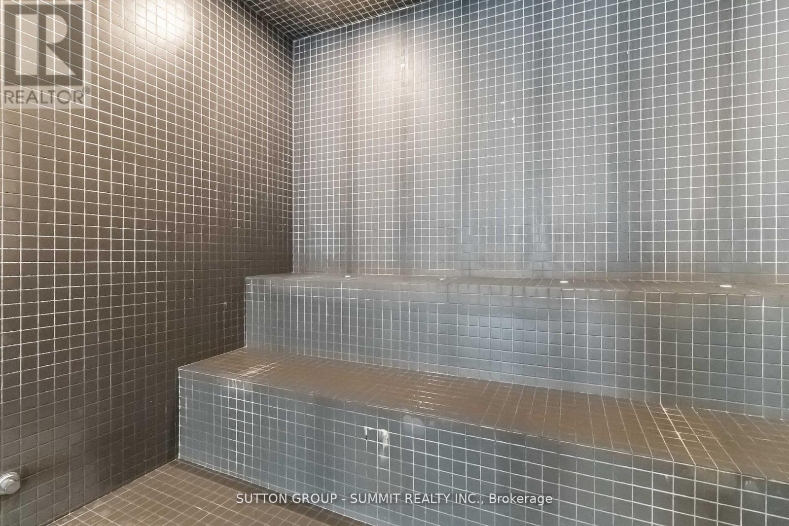 D422 - 5220 Dundas Street, Burlington, Ontario  L7L 0J4 - Photo 20 - W12725444